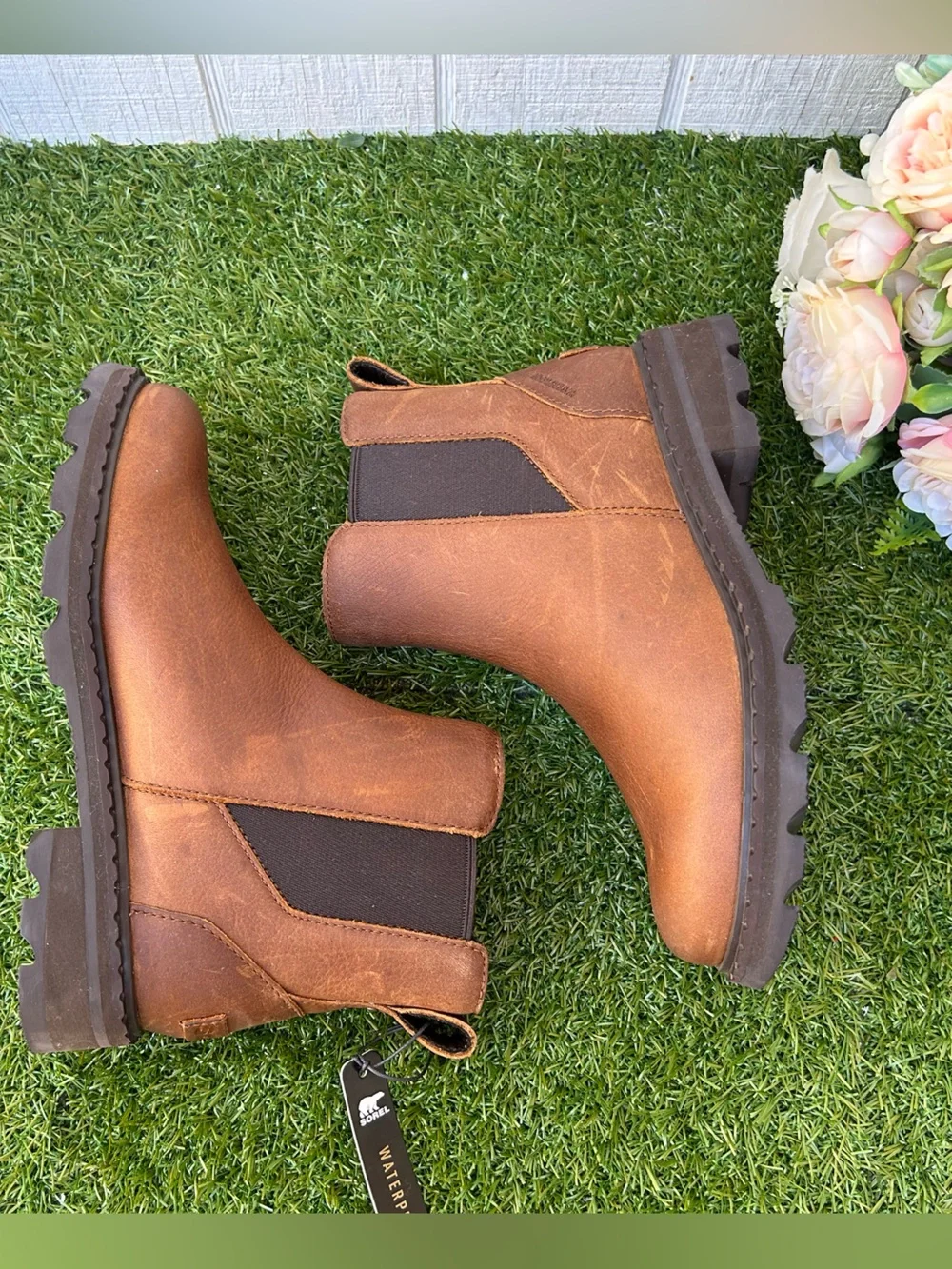 SOREL Women's Lennox Chelsea Rain Boots, Waterproof Leather Boots Bronze velvet.